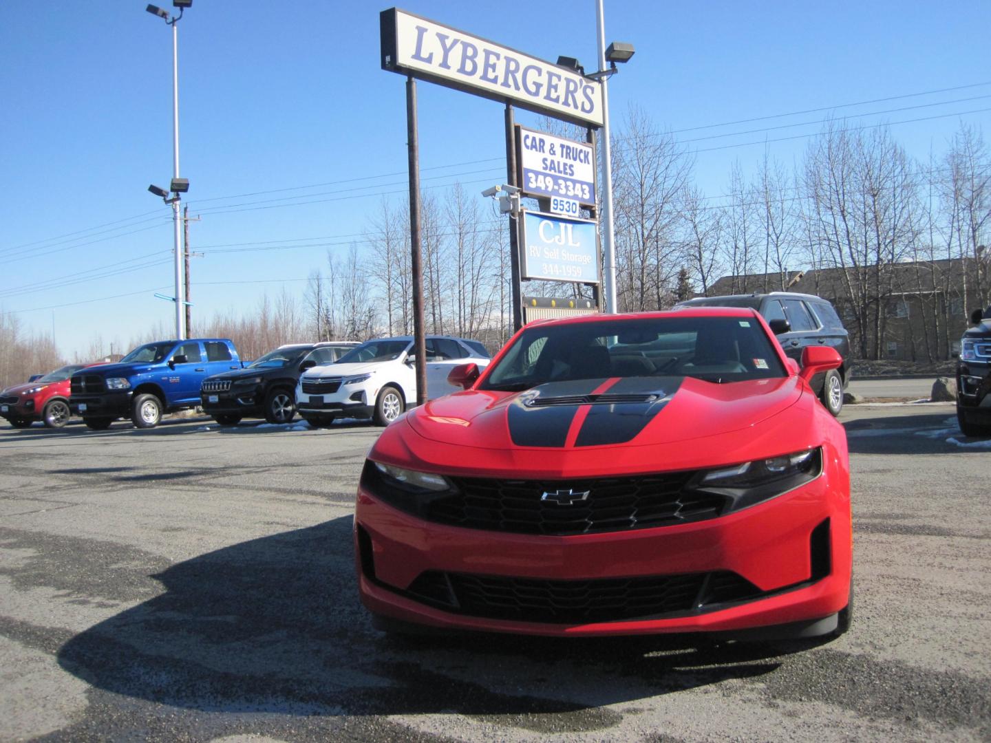 2020 red /black Chevrolet Camaro LT (1G1FE1R74L0) with an 6.2L V8 OHV 16V engine, 6-Speed Automatic transmission, located at 9530 Old Seward Highway, Anchorage, AK, 99515, (907) 349-3343, 61.134140, -149.865570 - Low miles on this 2020 Chevrolet Camaro Coupe LT1 - Photo#1